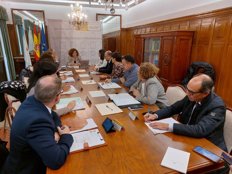 A subdelegada do Goberno na Coruña mantivo hoxe unha reunión coas persoas responsables da Administración Xeral do Estado que teñen un maior volume de atención á cidadanía